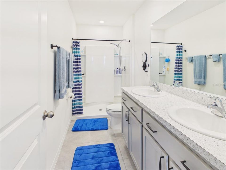 На продажу: $229,000 (3 спален, 2 ванн, 1688 Квадратных фут)