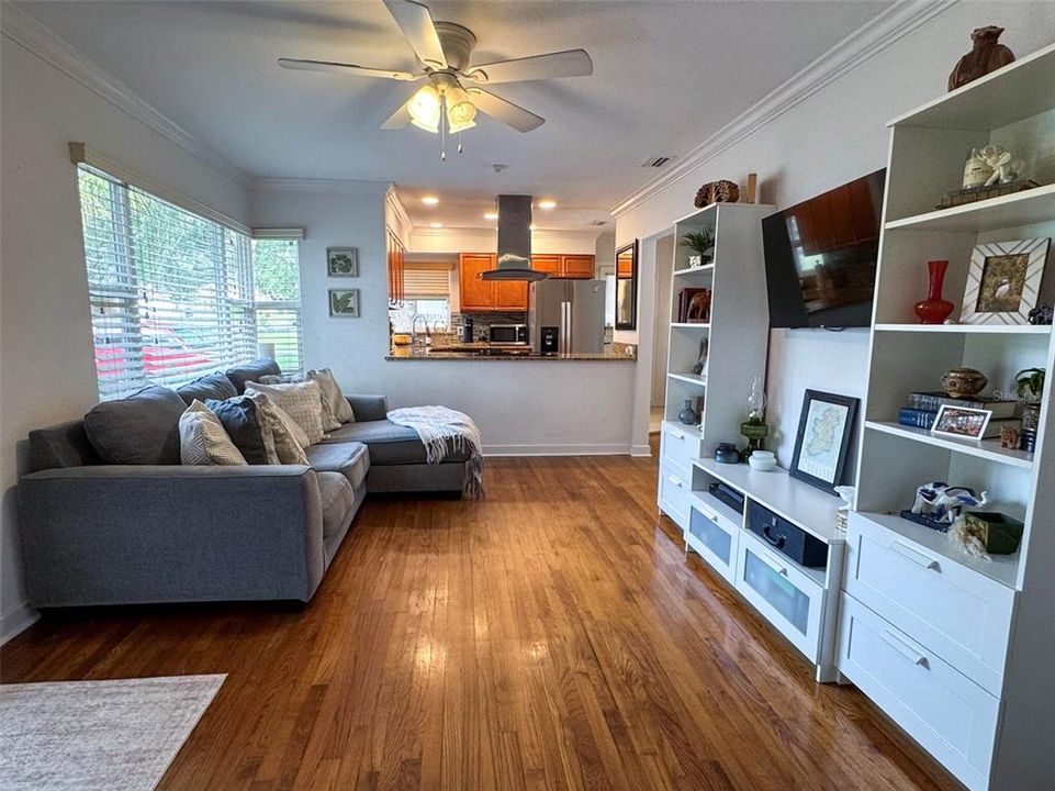 Activo con contrato: $339,000 (3 camas, 2 baños, 1295 Pies cuadrados)