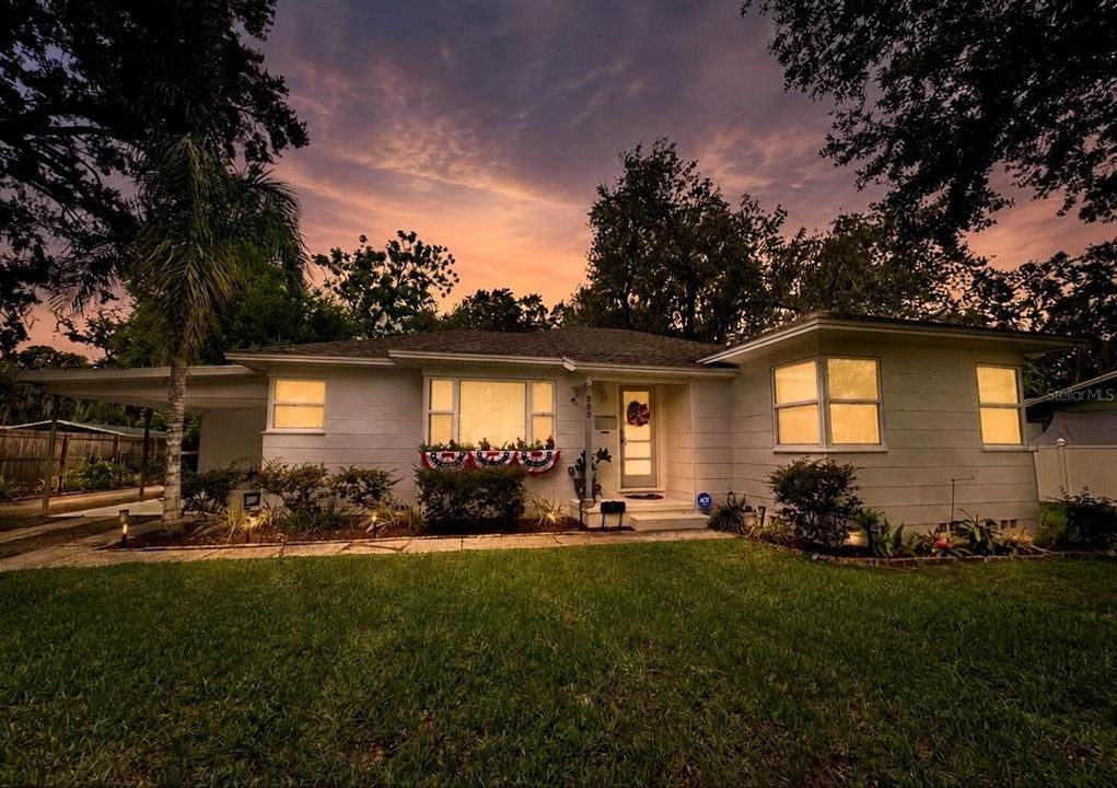 Activo con contrato: $339,000 (3 camas, 2 baños, 1295 Pies cuadrados)