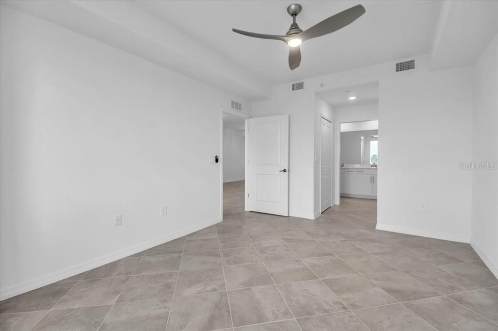 В аренду: $2,395 (2 спален, 2 ванн, 1366 Квадратных фут)
