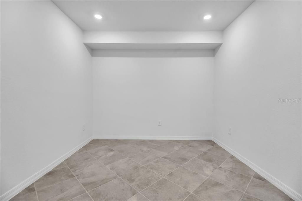 В аренду: $2,395 (2 спален, 2 ванн, 1366 Квадратных фут)