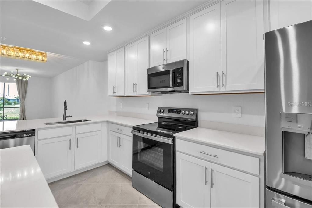 В аренду: $2,395 (2 спален, 2 ванн, 1366 Квадратных фут)