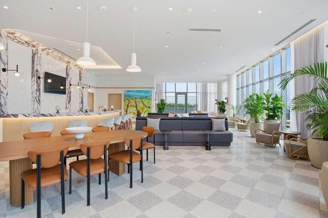 Active With Contract: $3,400,000 (4 beds, 4 baths, 3370 Square Feet)