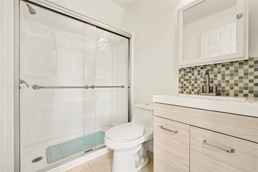 En Venta: $700,000 (4 camas, 4 baños, 2759 Pies cuadrados)