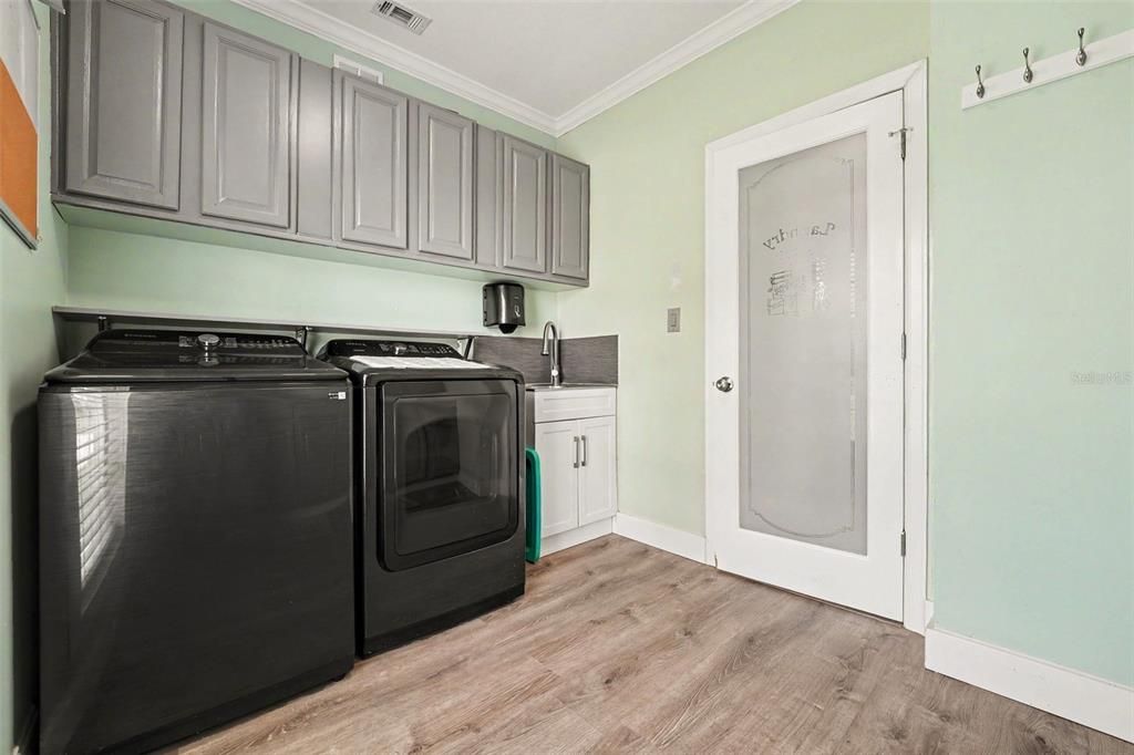 En Venta: $700,000 (4 camas, 4 baños, 2759 Pies cuadrados)