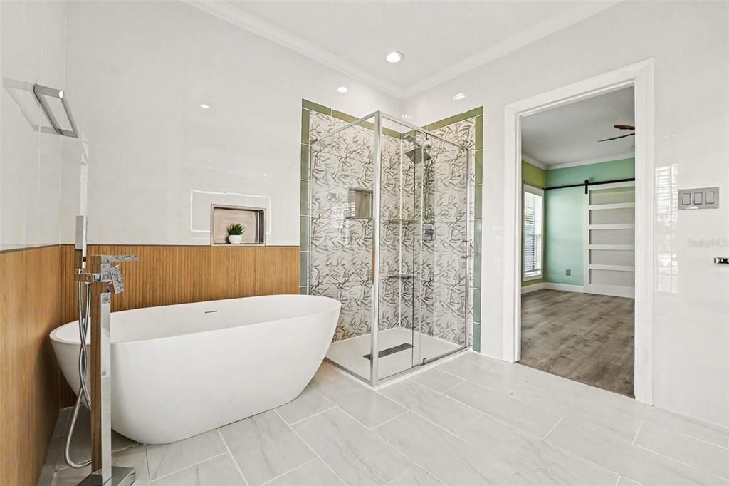 En Venta: $700,000 (4 camas, 4 baños, 2759 Pies cuadrados)