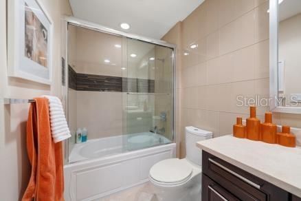 En Venta: $2,200,000 (2 camas, 2 baños, 1972 Pies cuadrados)