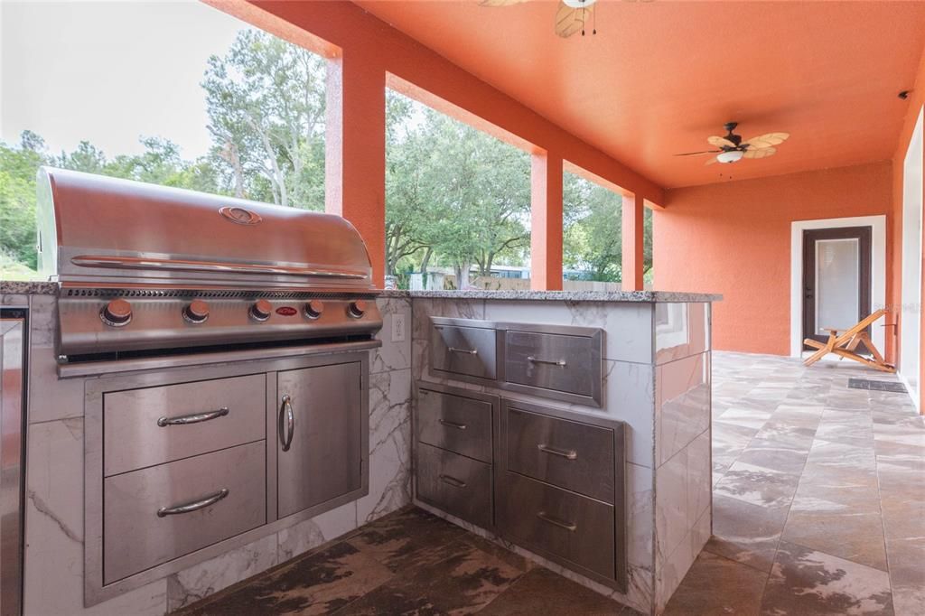 En Venta: $645,000 (4 camas, 3 baños, 2587 Pies cuadrados)