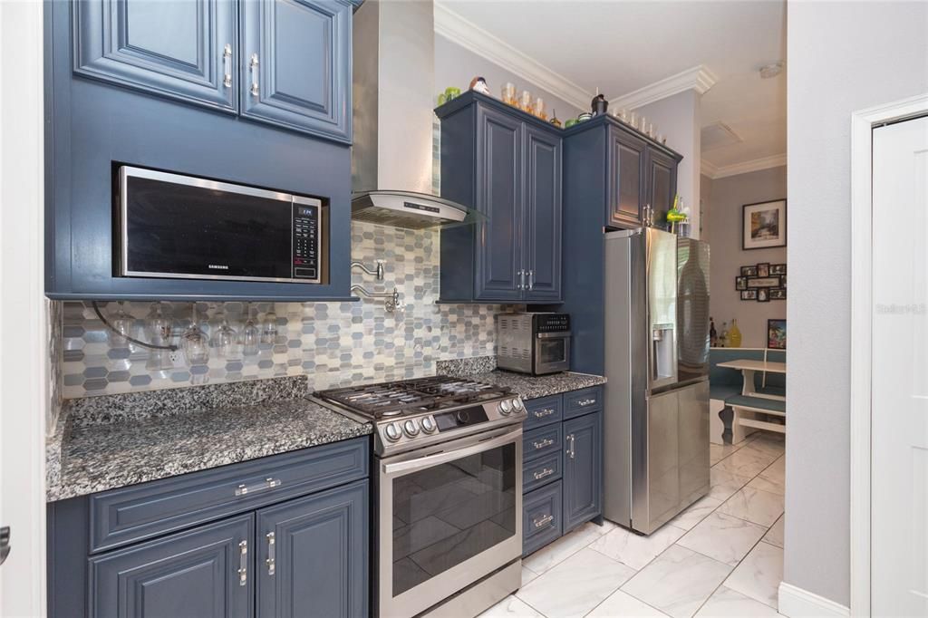En Venta: $645,000 (4 camas, 3 baños, 2587 Pies cuadrados)