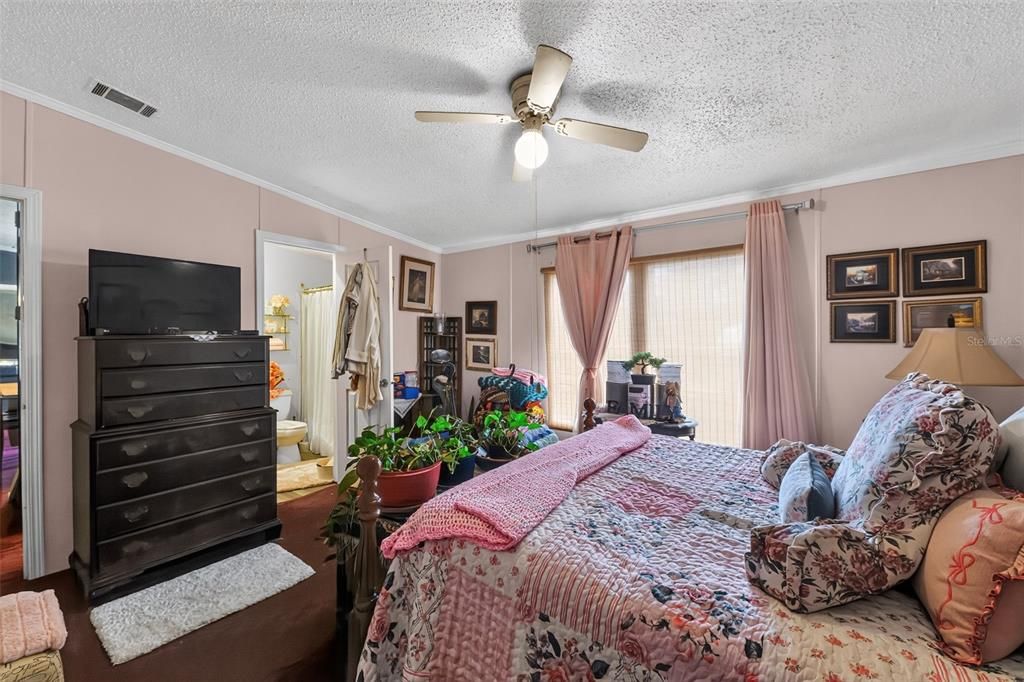 На продажу: $135,000 (3 спален, 2 ванн, 1726 Квадратных фут)