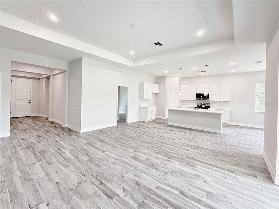 На продажу: $515,000 (4 спален, 2 ванн, 2197 Квадратных фут)