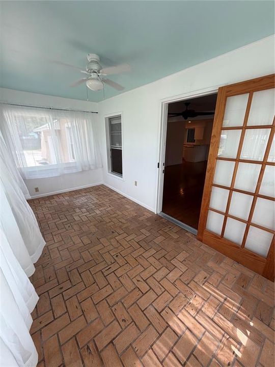 В аренду: $3,200 (2 спален, 2 ванн, 1400 Квадратных фут)