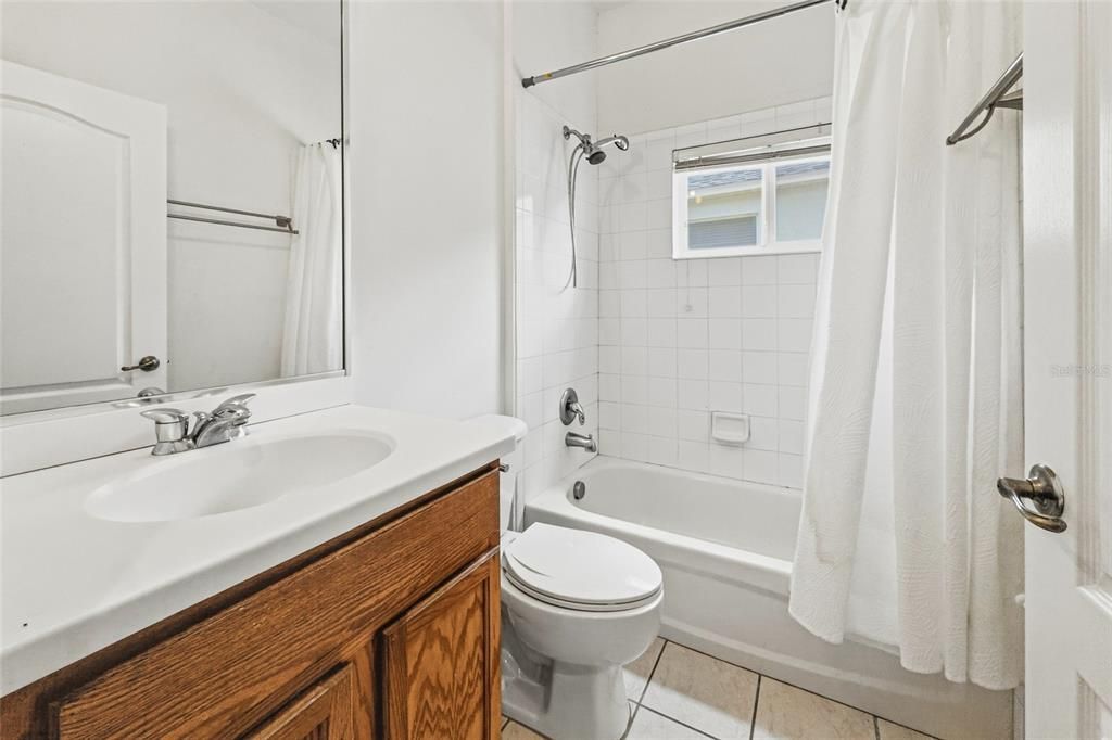 For Sale: $350,000 (3 beds, 2 baths, 1996 Square Feet)