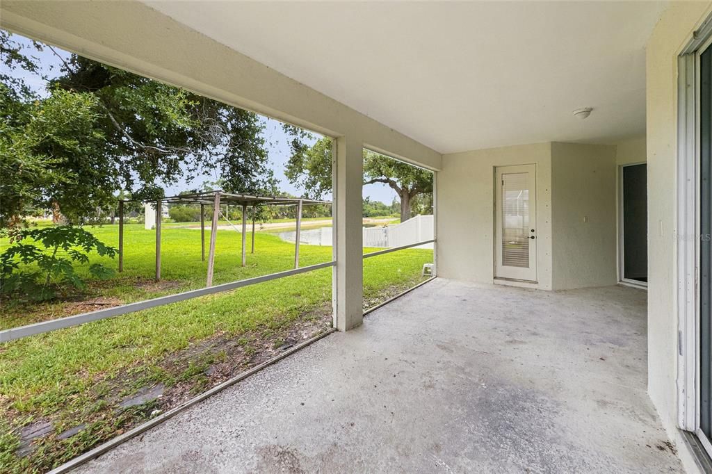 For Sale: $350,000 (3 beds, 2 baths, 1996 Square Feet)