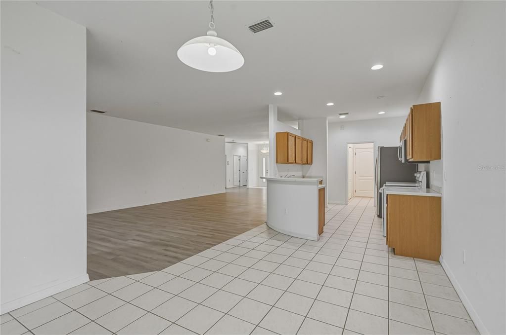 For Sale: $350,000 (3 beds, 2 baths, 1996 Square Feet)