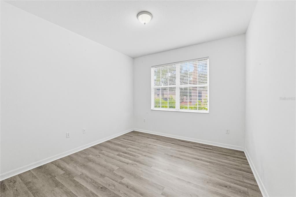 For Sale: $350,000 (3 beds, 2 baths, 1996 Square Feet)