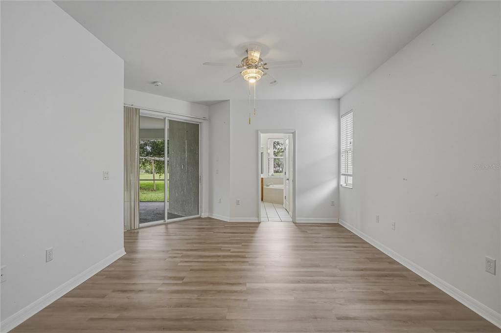 For Sale: $350,000 (3 beds, 2 baths, 1996 Square Feet)