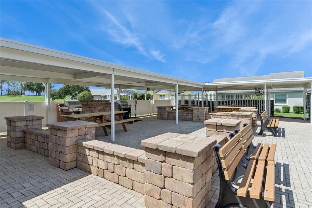 For Sale: $229,000 (2 beds, 2 baths, 1112 Square Feet)