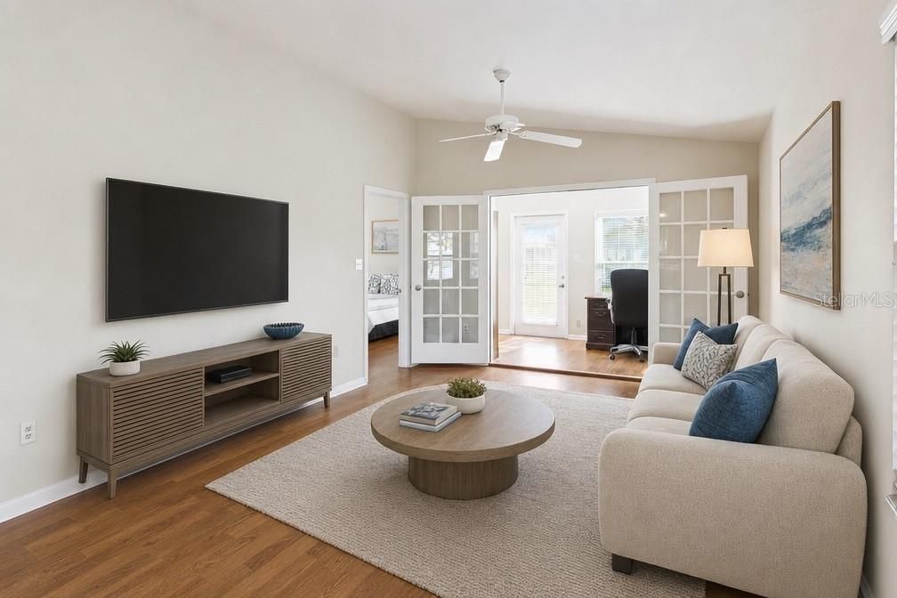 For Sale: $229,000 (2 beds, 2 baths, 1112 Square Feet)