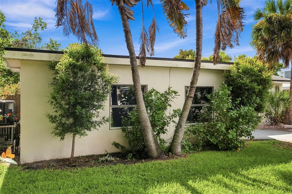 На продажу: $495,000 (3 спален, 2 ванн, 1980 Квадратных фут)