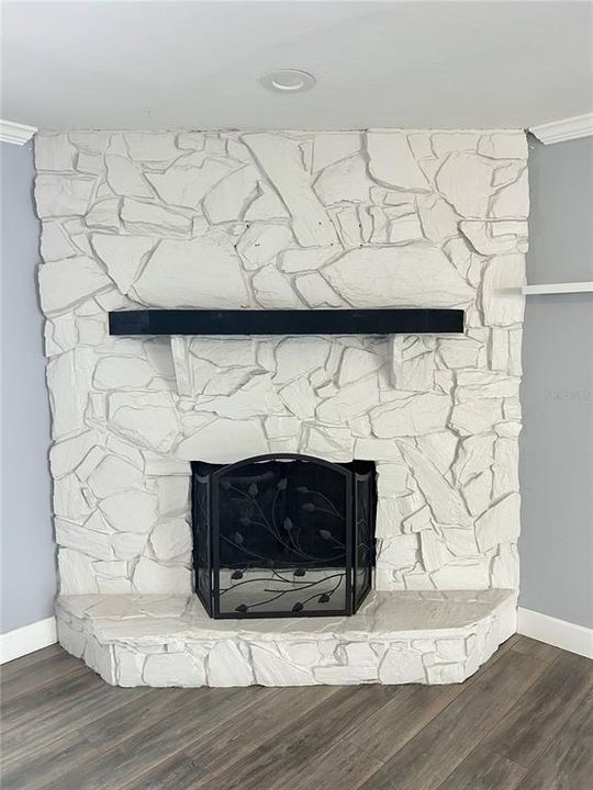 For Sale: $469,000 (3 beds, 3 baths, 1663 Square Feet)