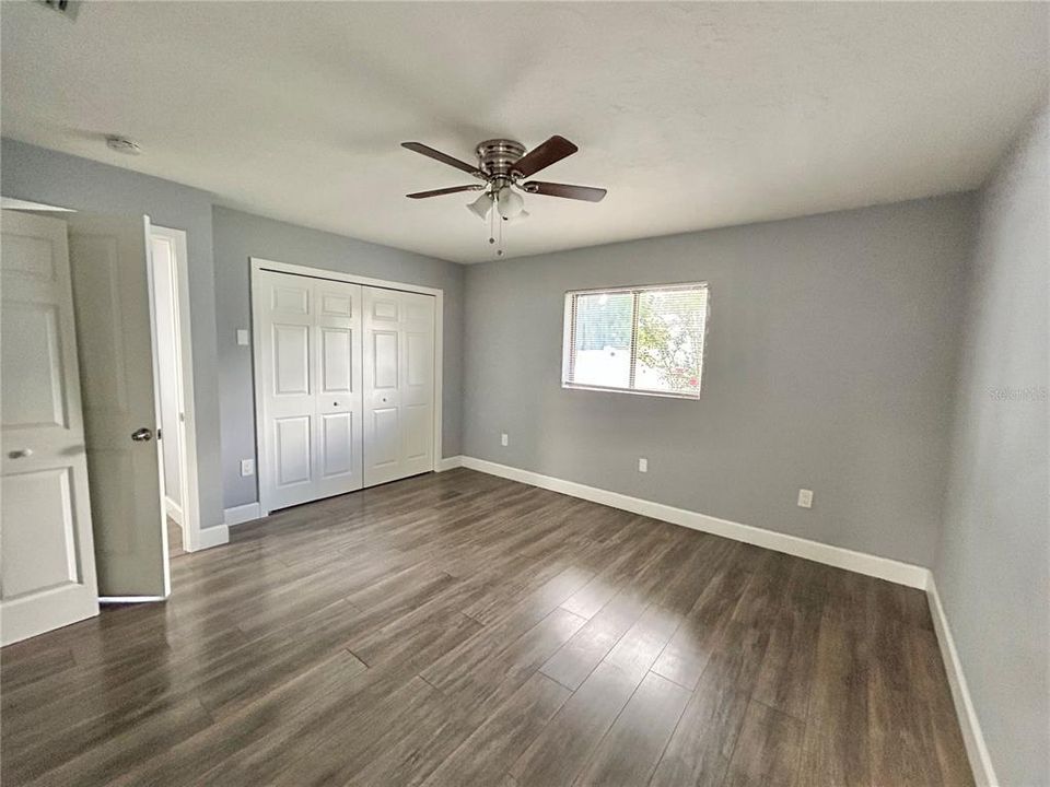 For Sale: $469,000 (3 beds, 3 baths, 1663 Square Feet)