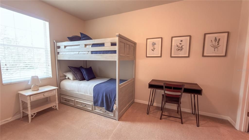 В аренду: $2,150 (3 спален, 2 ванн, 1661 Квадратных фут)