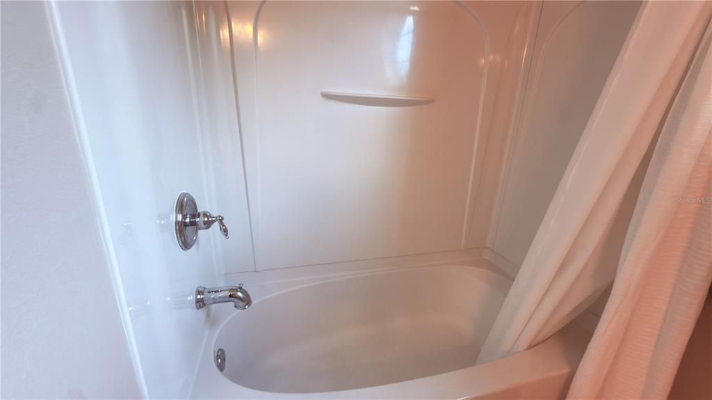 В аренду: $2,150 (3 спален, 2 ванн, 1661 Квадратных фут)