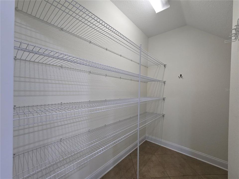 В аренду: $3,400 (4 спален, 2 ванн, 2466 Квадратных фут)