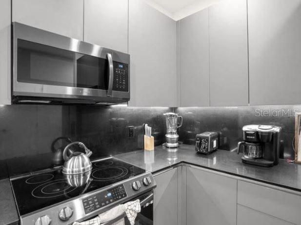 For Rent: $2,500 (3 beds, 3 baths, 1852 Square Feet)