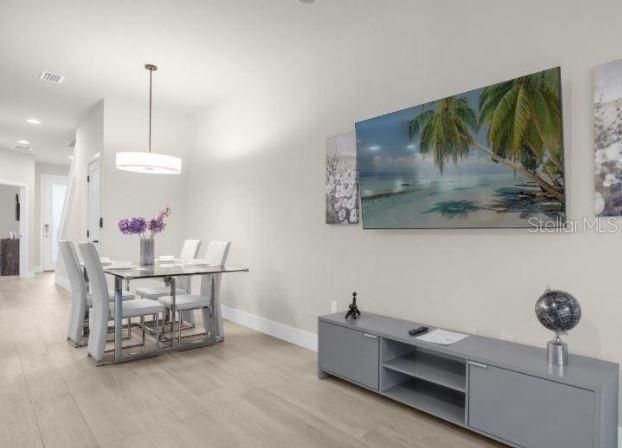 For Rent: $2,500 (3 beds, 3 baths, 1852 Square Feet)
