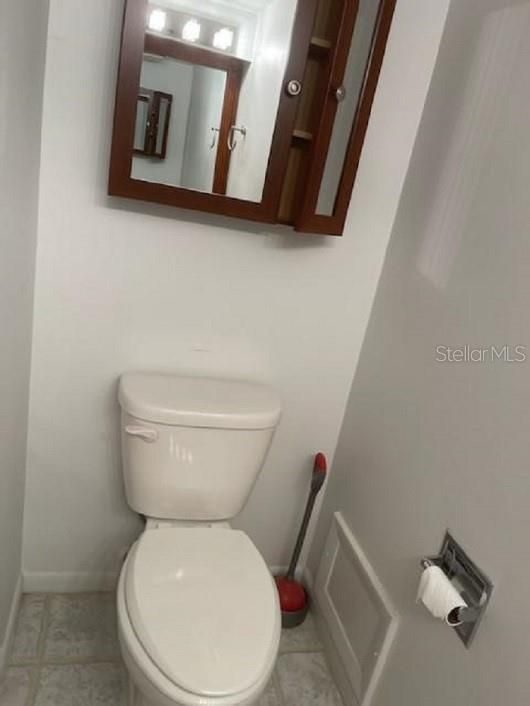 For Rent: $2,150 (2 beds, 1 baths, 1100 Square Feet)