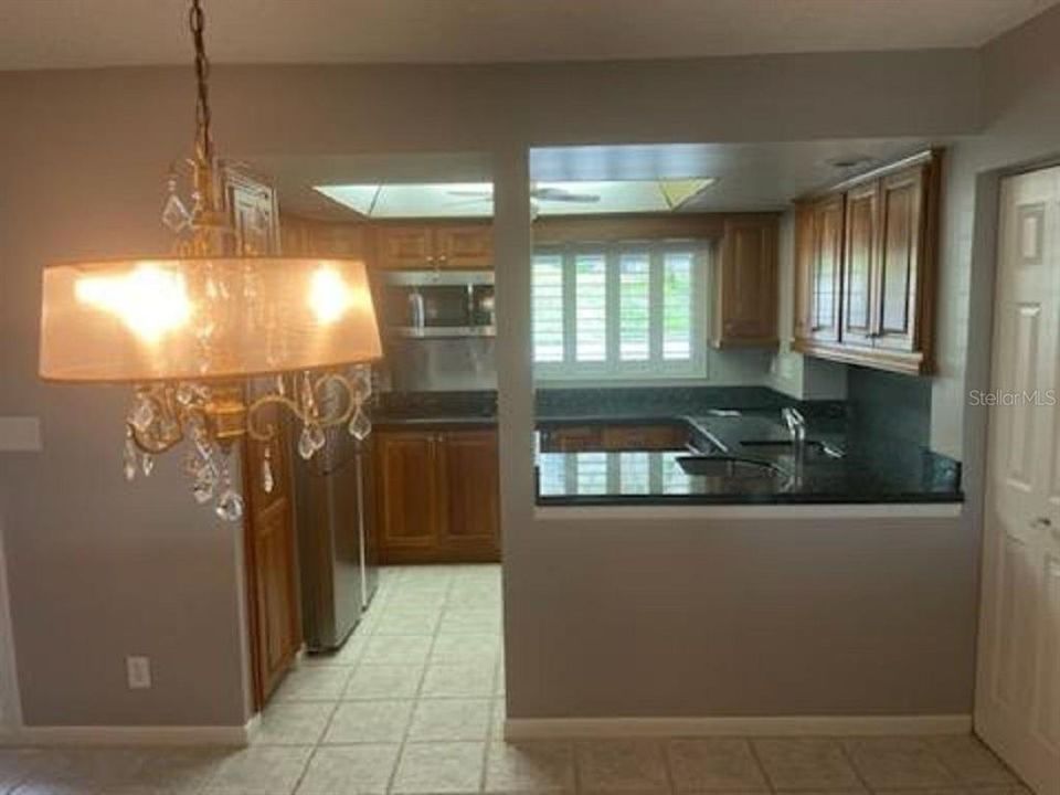 For Rent: $2,150 (2 beds, 1 baths, 1100 Square Feet)