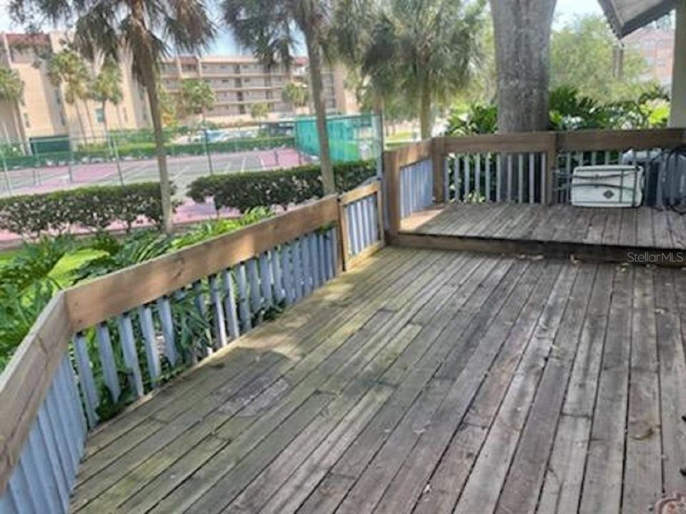For Rent: $2,150 (2 beds, 1 baths, 1100 Square Feet)