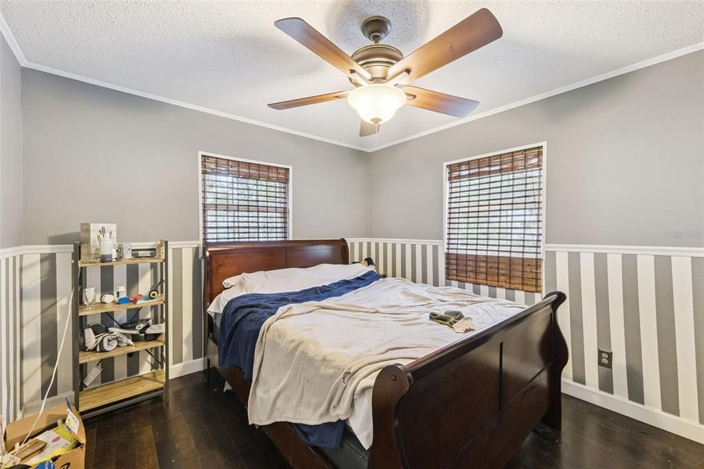 For Sale: $425,000 (3 beds, 2 baths, 1922 Square Feet)