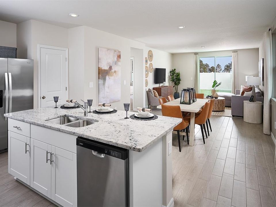 For Sale: $287,030 (4 beds, 2 baths, 1607 Square Feet)