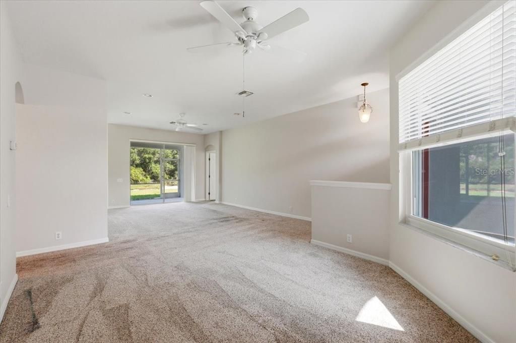 For Sale: $329,900 (3 beds, 2 baths, 1814 Square Feet)