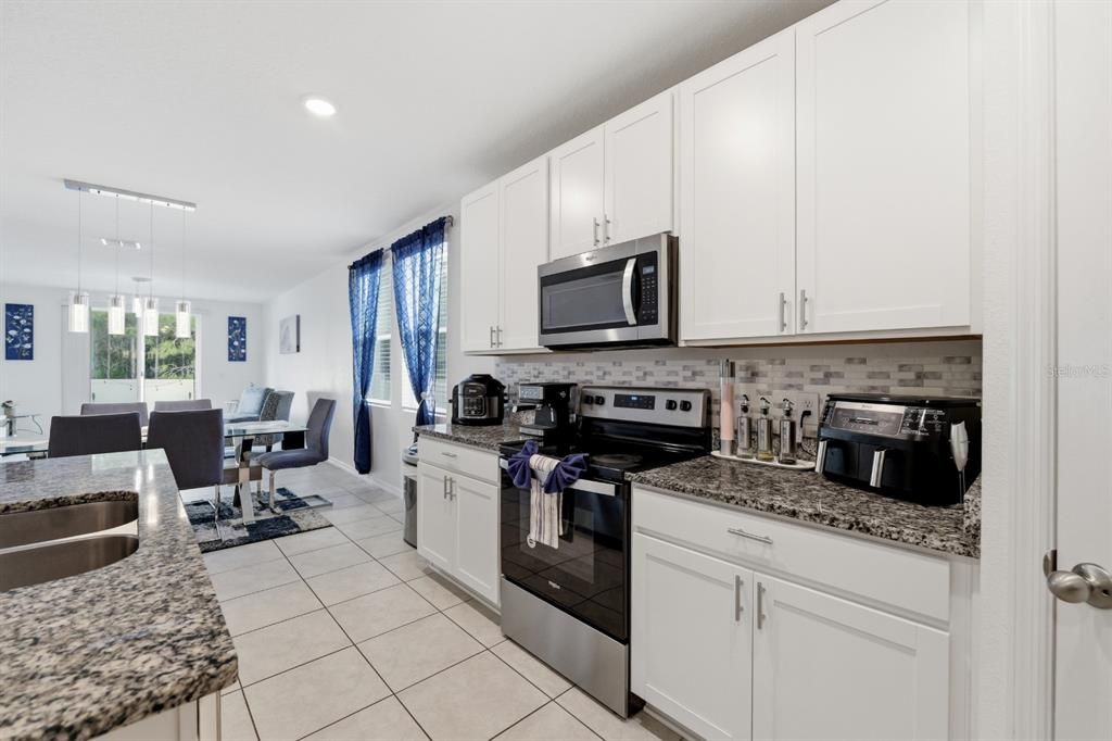 En Venta: $324,990 (3 camas, 2 baños, 1734 Pies cuadrados)