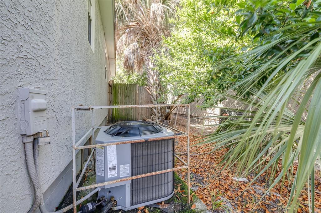 For Sale: $415,000 (4 beds, 0 baths, 1304 Square Feet)