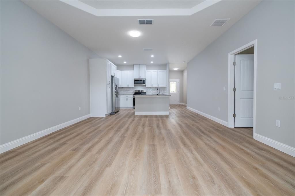 For Rent: $1,650 (3 beds, 2 baths, 1187 Square Feet)
