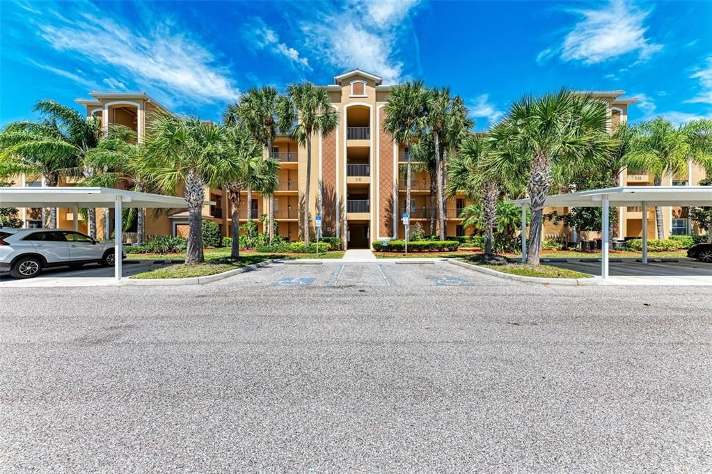 For Sale: $229,900 (2 beds, 2 baths, 1121 Square Feet)