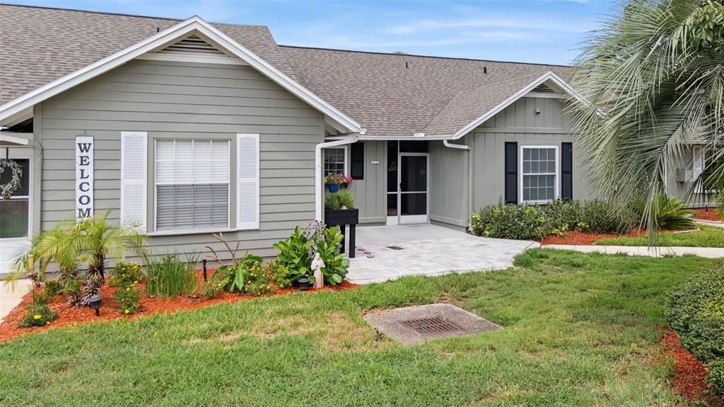 For Sale: $239,900 (2 beds, 2 baths, 980 Square Feet)