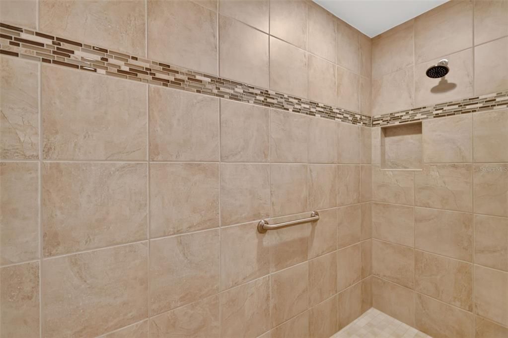 En Venta: $509,900 (3 camas, 2 baños, 2080 Pies cuadrados)