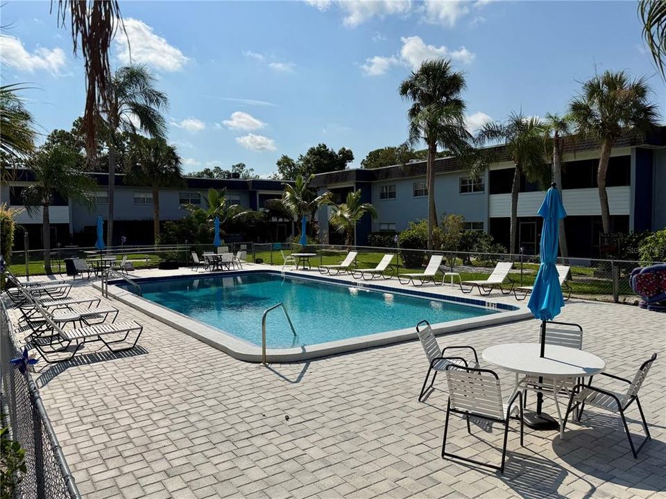 For Sale: $74,900 (1 beds, 1 baths, 728 Square Feet)