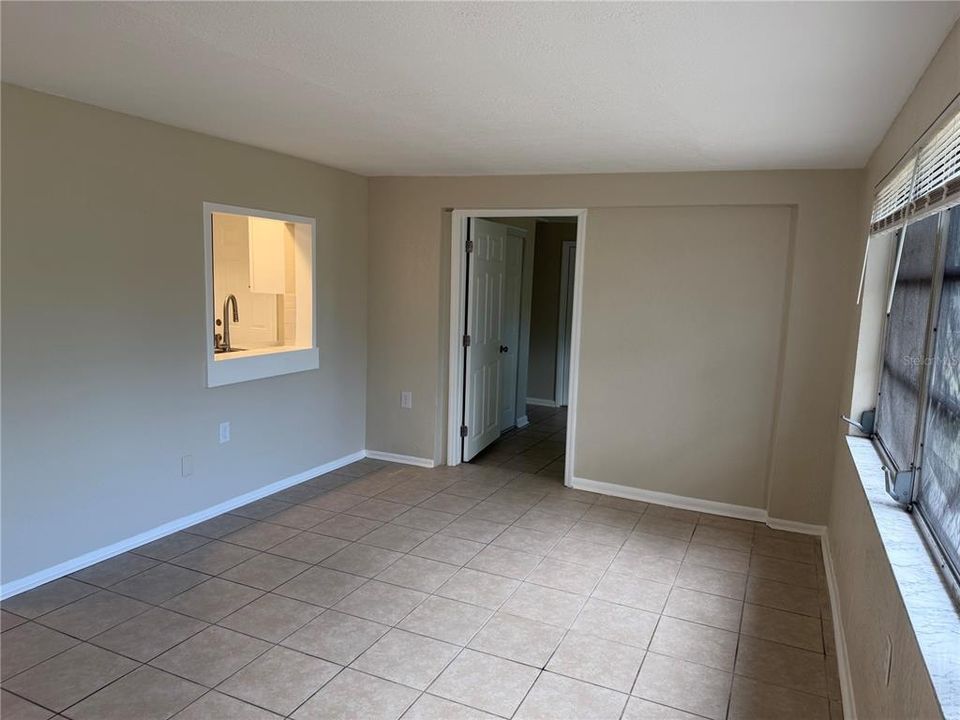 Activo con contrato: $175,000 (3 camas, 1 baños, 1077 Pies cuadrados)