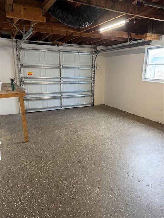 Activo con contrato: $175,000 (3 camas, 1 baños, 1077 Pies cuadrados)