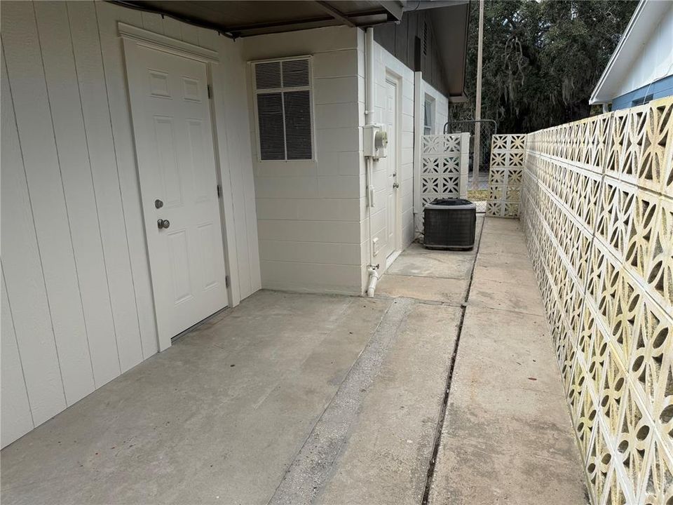 Activo con contrato: $175,000 (3 camas, 1 baños, 1077 Pies cuadrados)