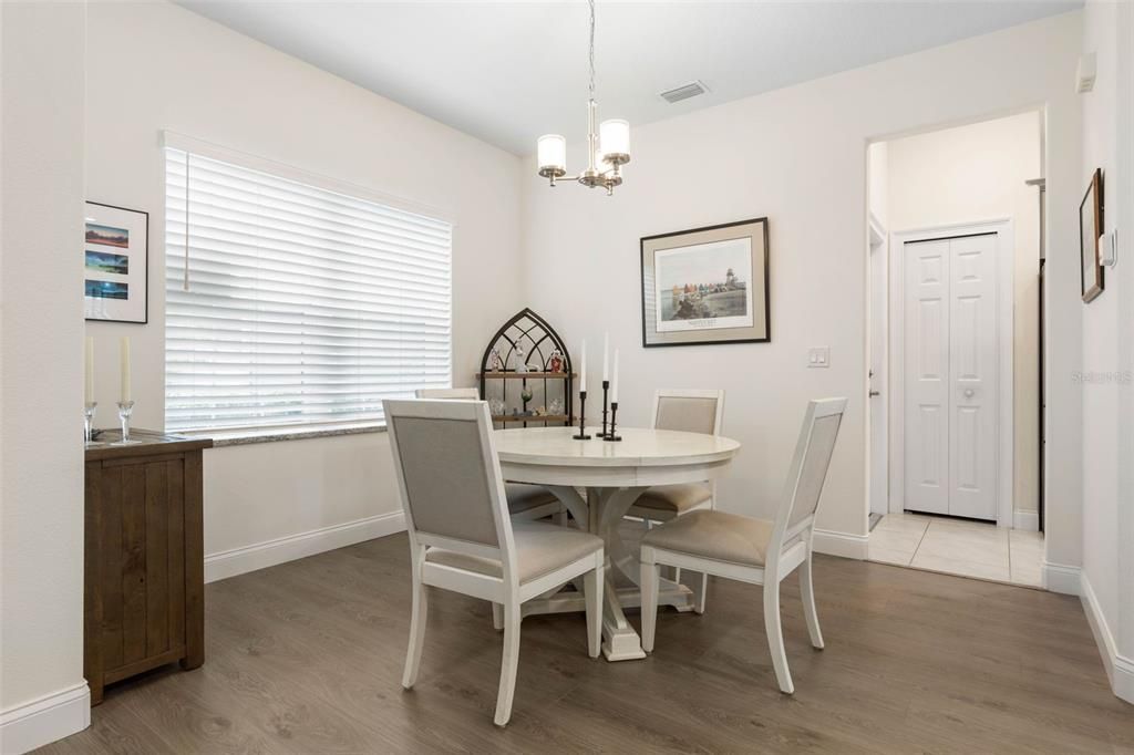 For Sale: $490,000 (3 beds, 2 baths, 1622 Square Feet)