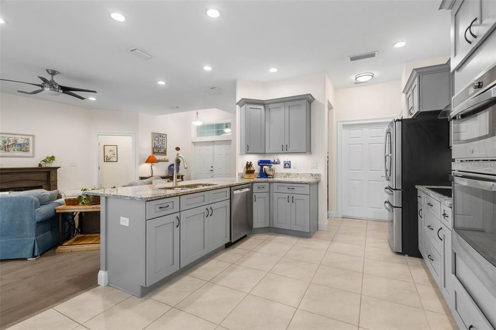 For Sale: $490,000 (3 beds, 2 baths, 1622 Square Feet)