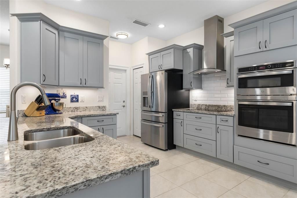 For Sale: $490,000 (3 beds, 2 baths, 1622 Square Feet)